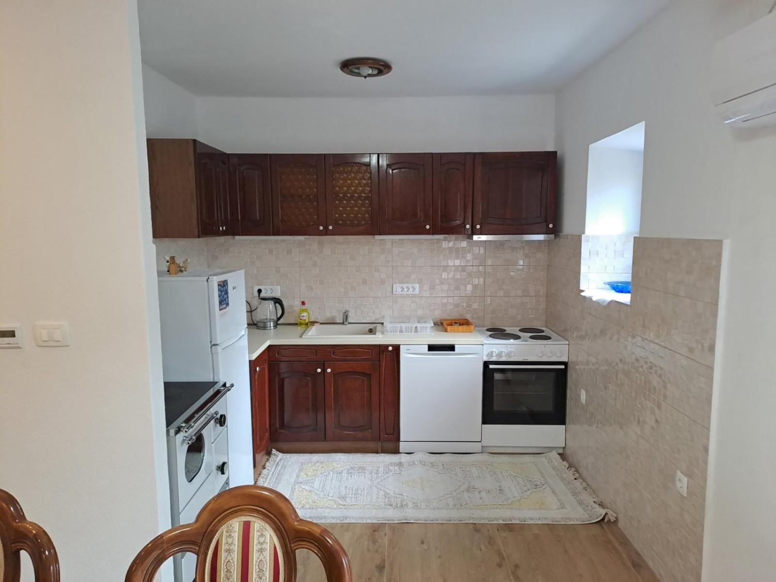 Apartments Petrovic تيفات المظهر الخارجي الصورة